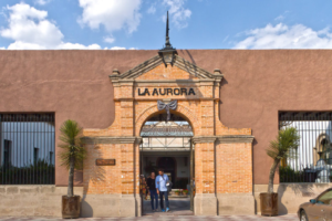 Fabrica-La-aurora-centro-de-arte-y-diseno-Malu